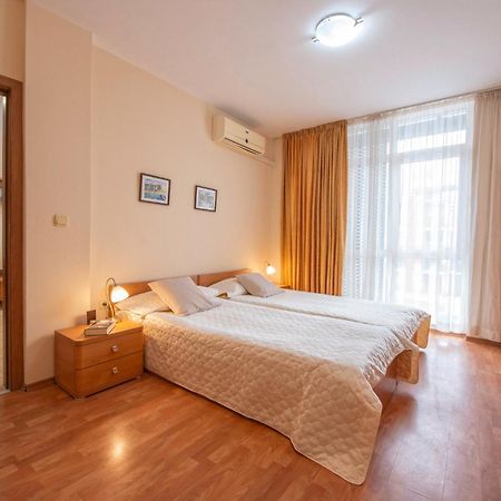 Elit 4 Apartments Slăntjev Brjag Exteriör bild