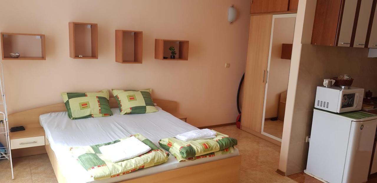 Elit 4 Apartments Slăntjev Brjag Exteriör bild