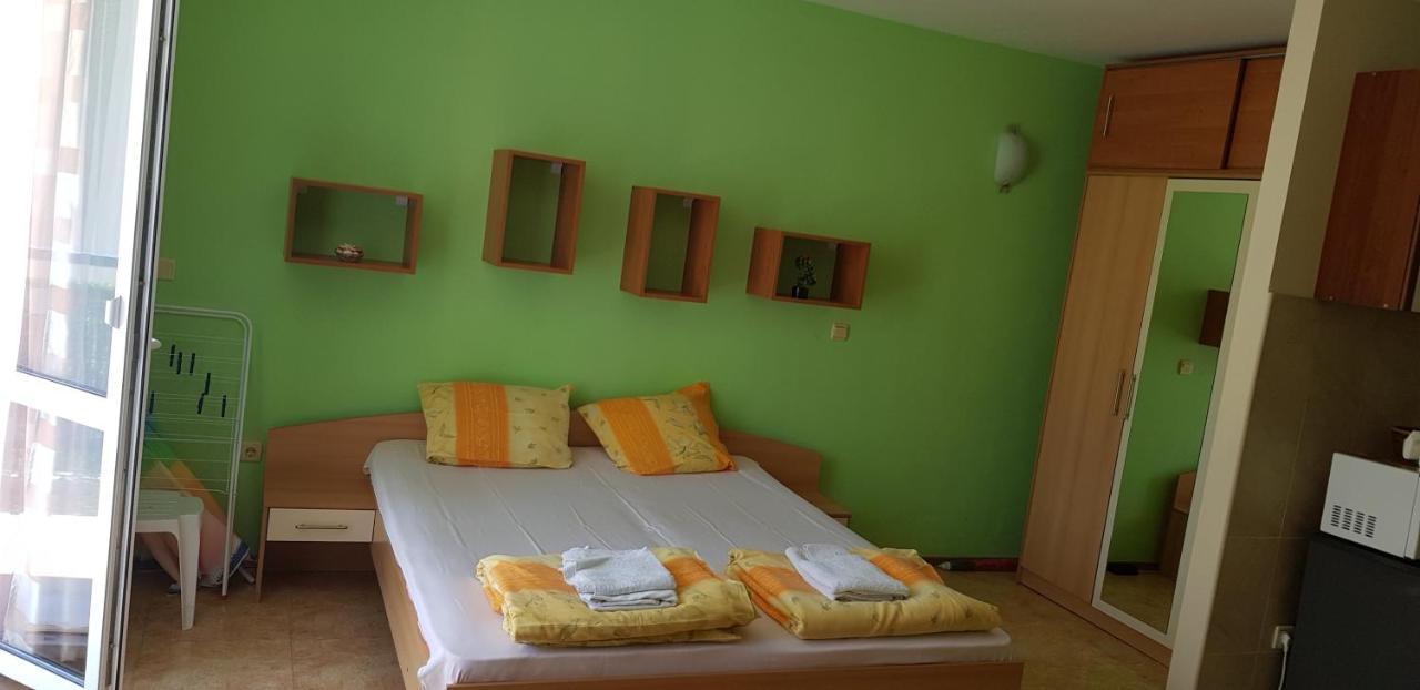 Elit 4 Apartments Slăntjev Brjag Exteriör bild