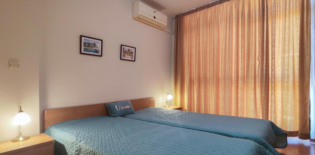 Elit 4 Apartments Slăntjev Brjag Exteriör bild