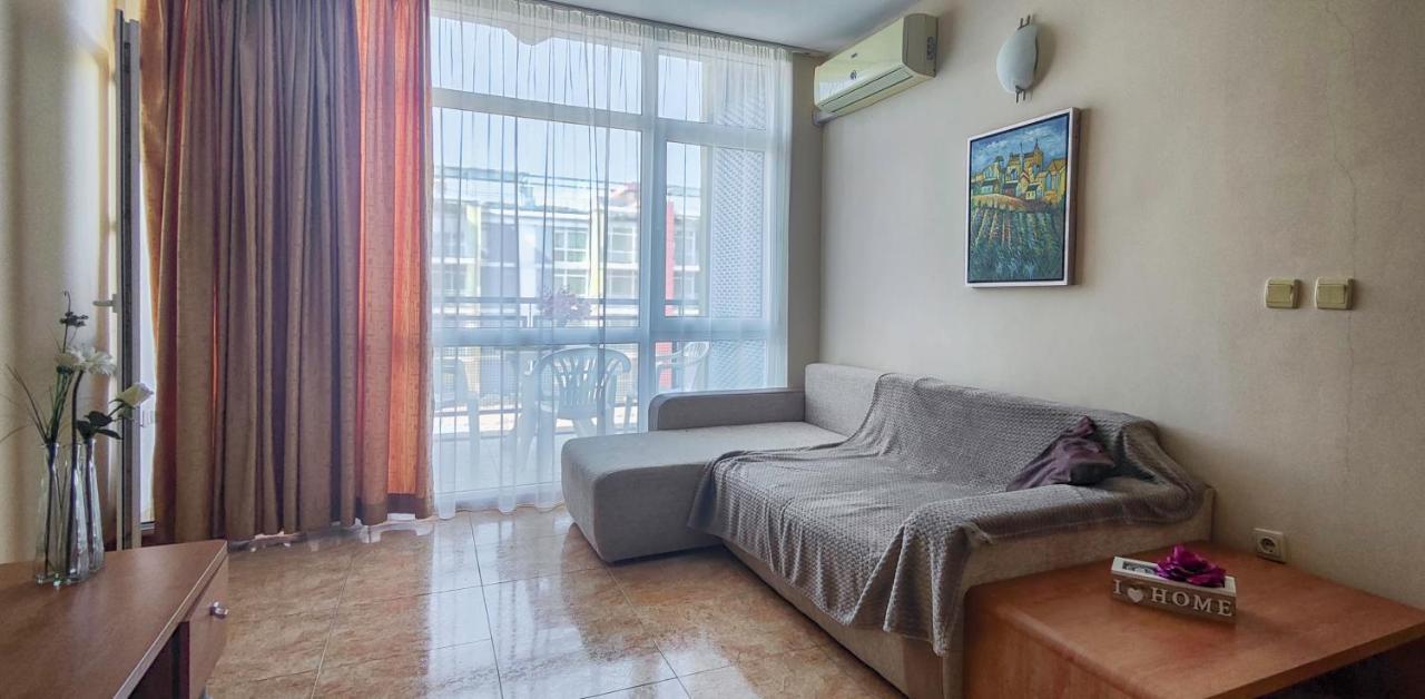 Elit 4 Apartments Slăntjev Brjag Exteriör bild