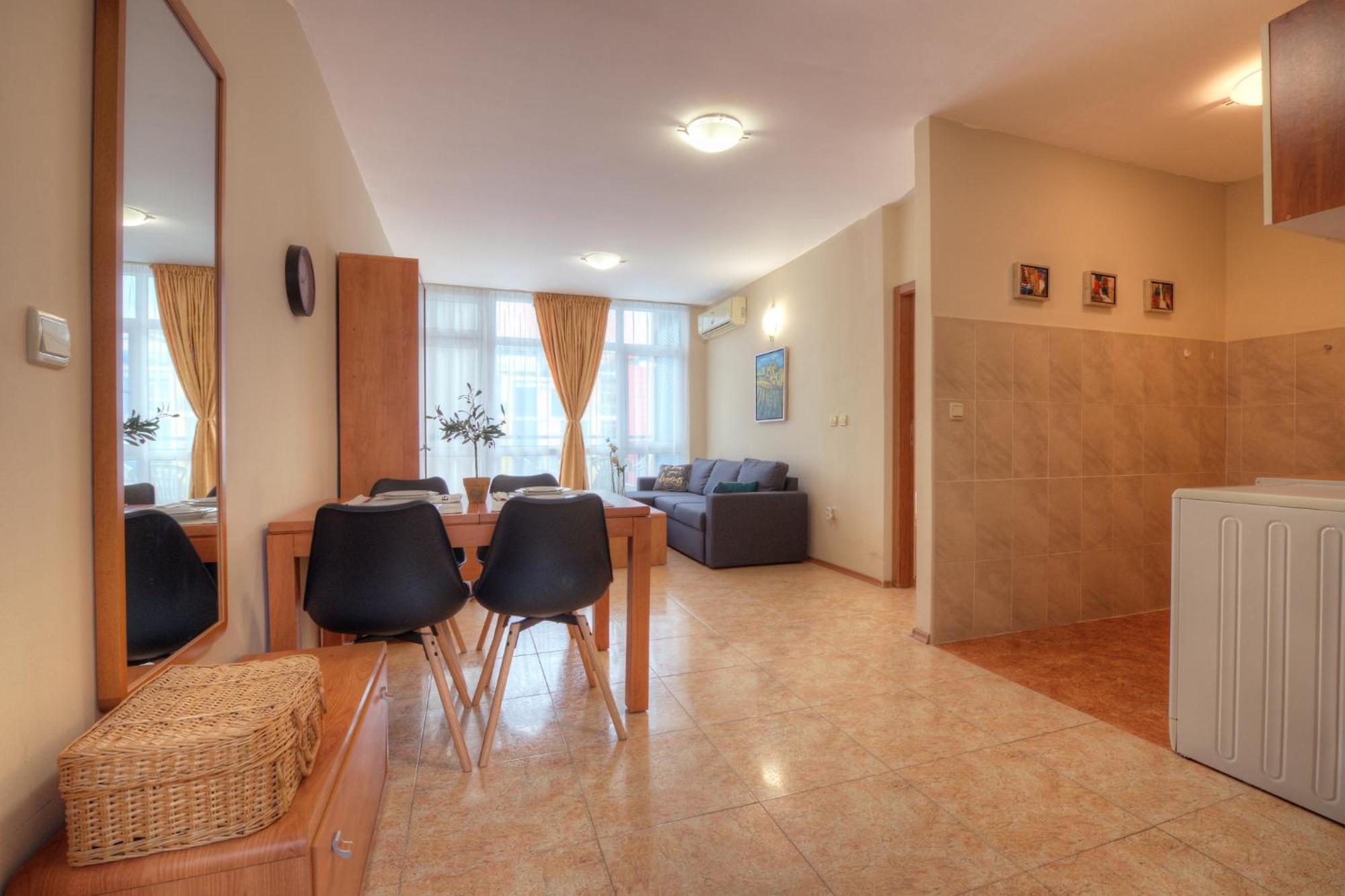 Elit 4 Apartments Slăntjev Brjag Exteriör bild