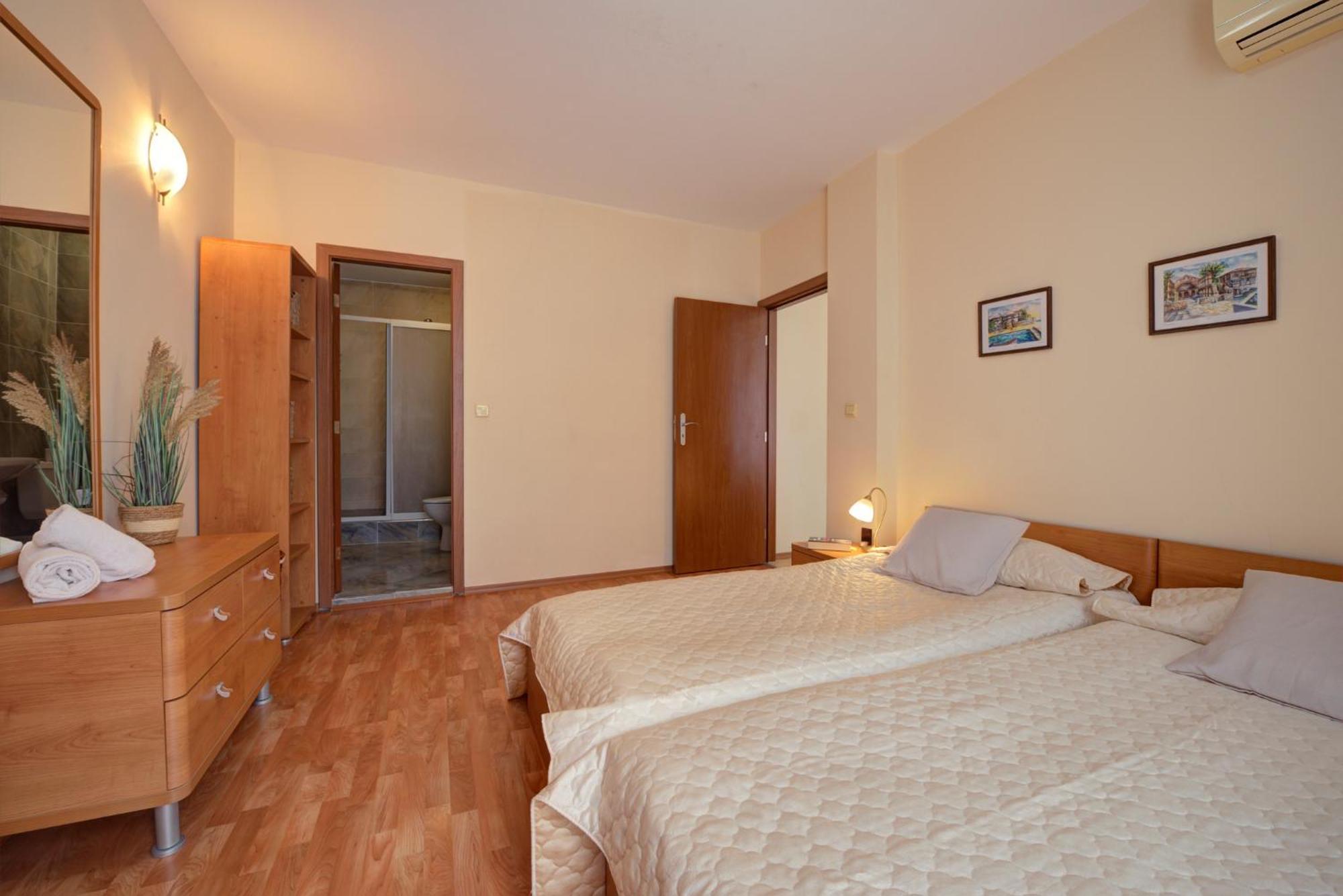 Elit 4 Apartments Slăntjev Brjag Exteriör bild