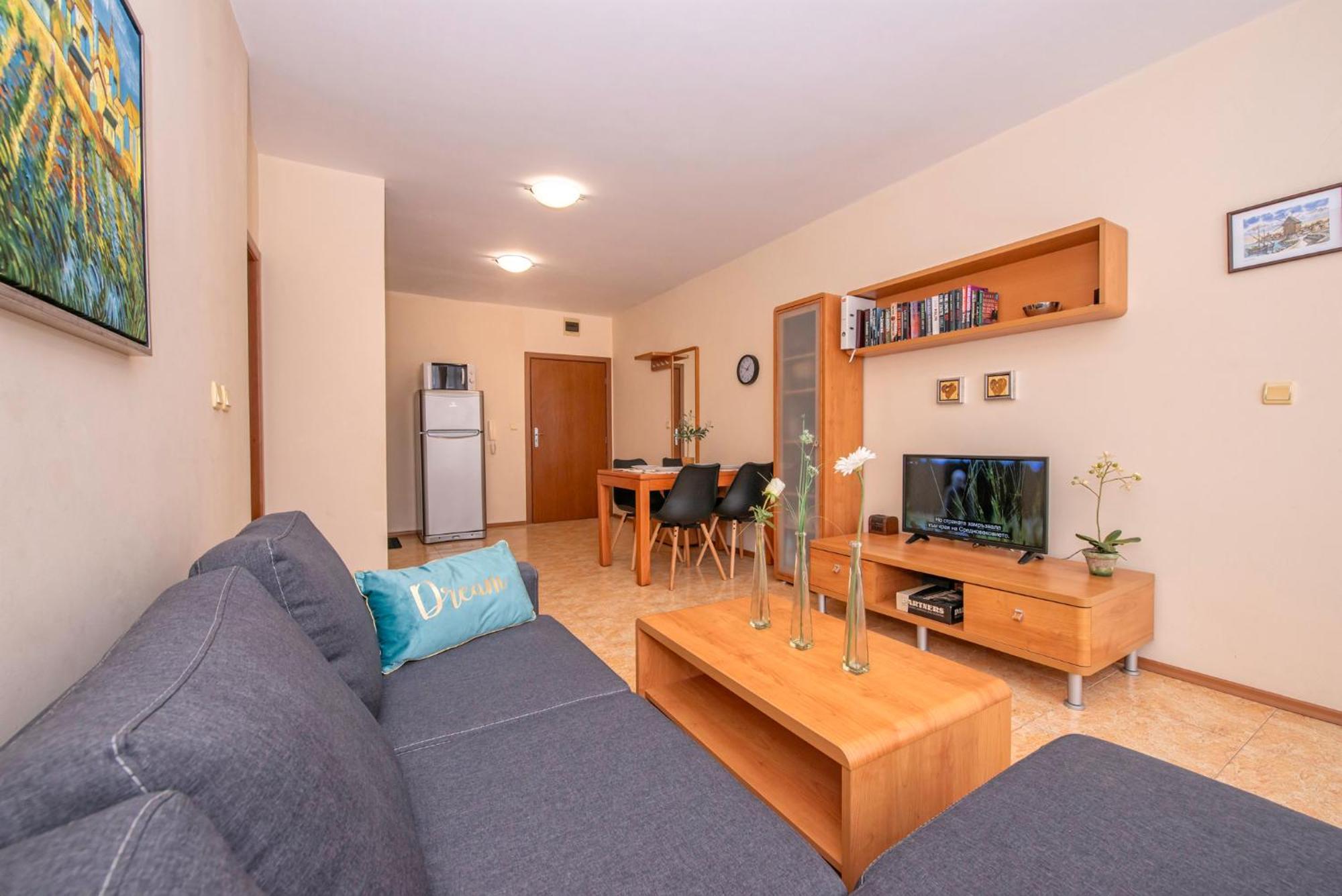 Elit 4 Apartments Slăntjev Brjag Exteriör bild