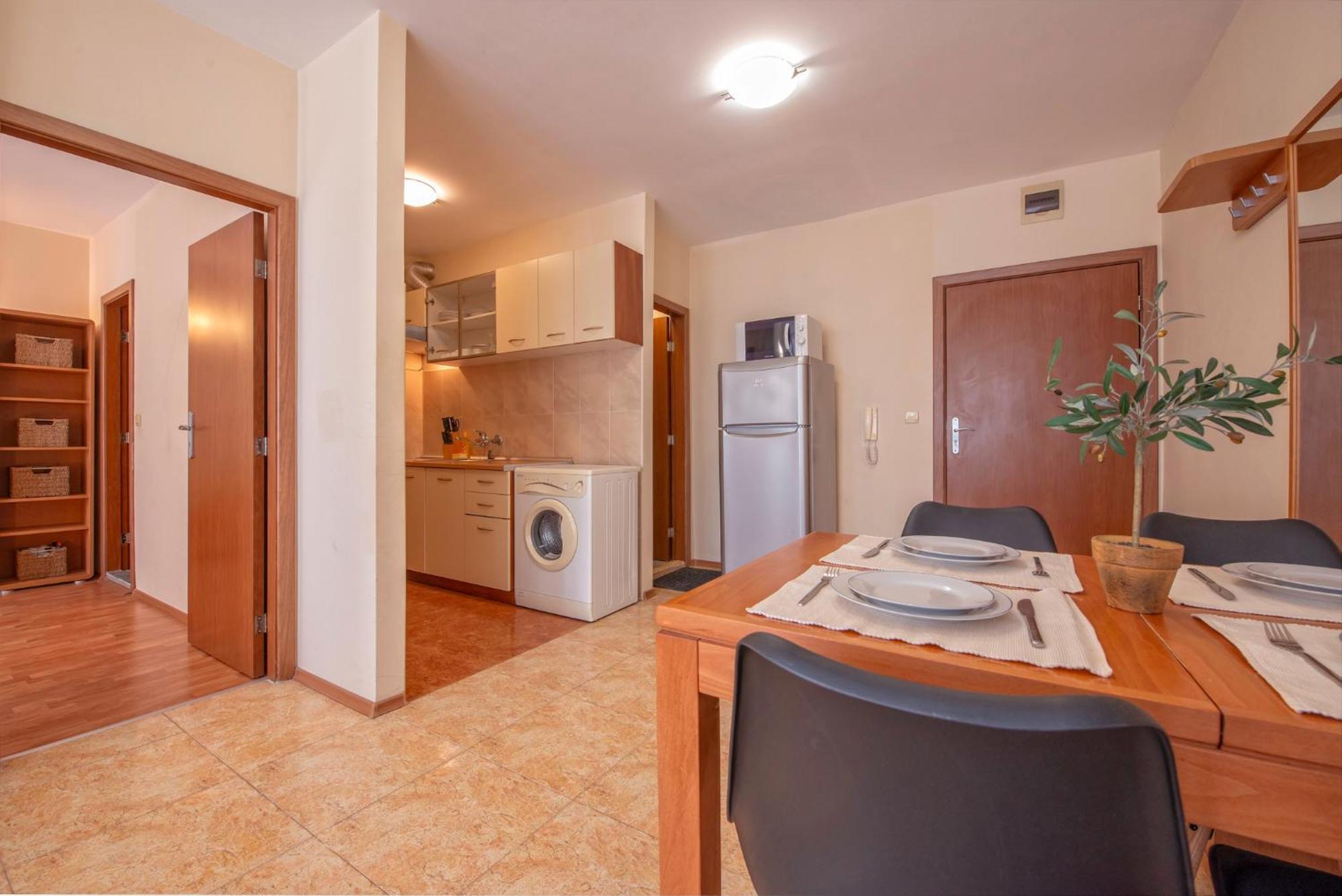 Elit 4 Apartments Slăntjev Brjag Exteriör bild