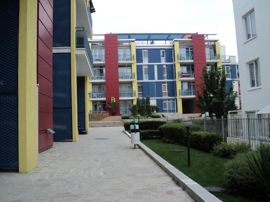 Elit 4 Apartments Slăntjev Brjag Exteriör bild