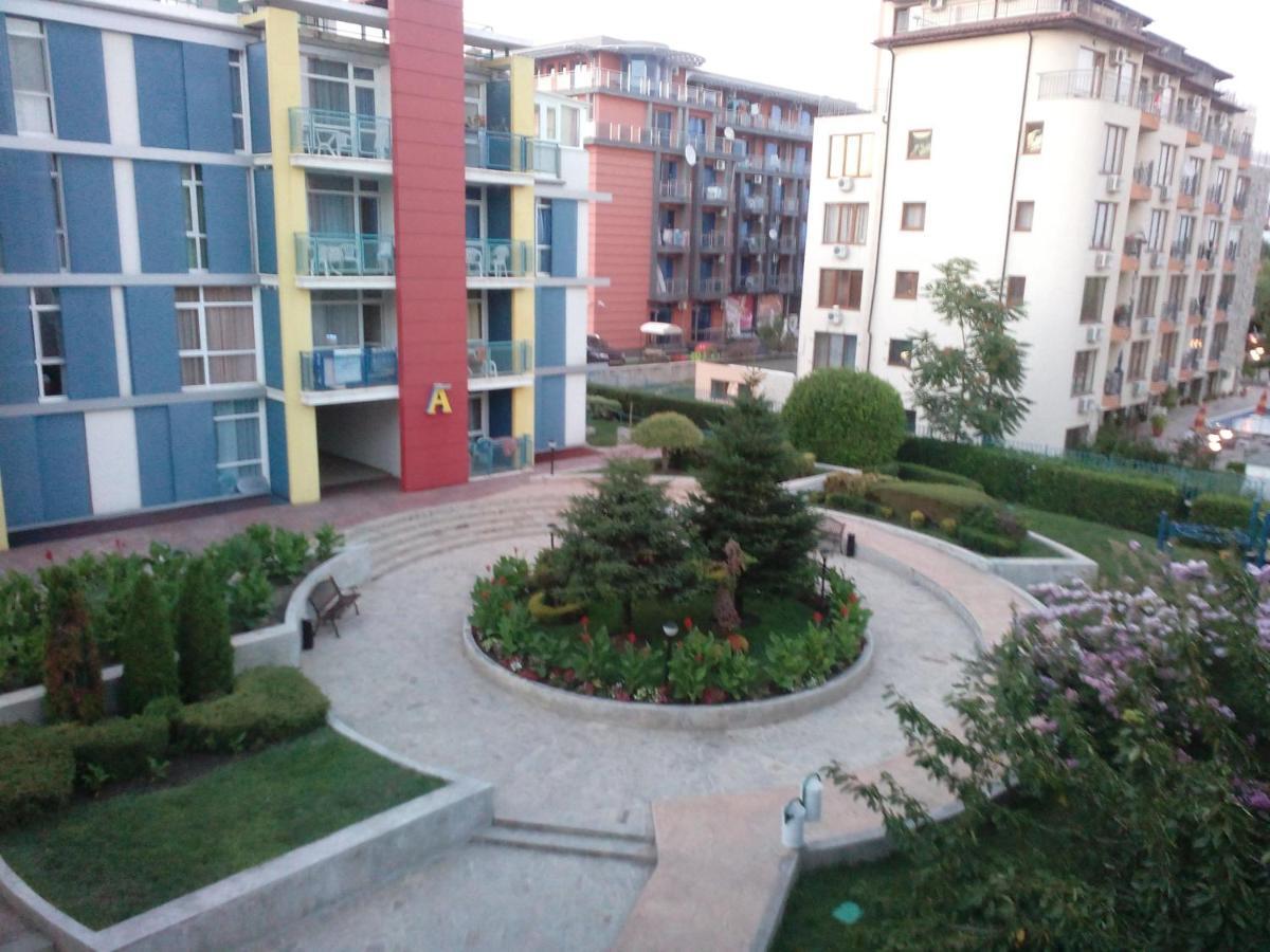 Elit 4 Apartments Slăntjev Brjag Exteriör bild